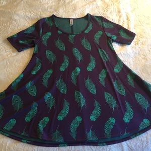 Lularoe perfect t, purple with teal feathers, NWOT